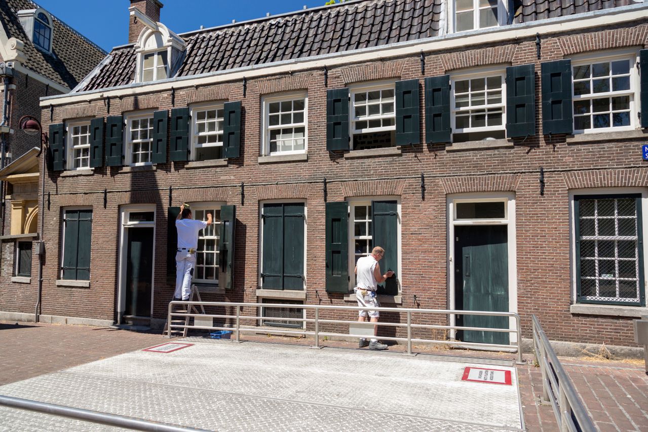 How Can You Improve Your Home's Exterior With Paint?